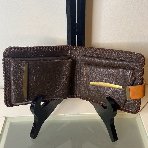 Vintage Tooled Leather Wallet FLORAL BOTANICAL Wallet with Coin Pouch 1960/1970 - Picture 4 of 15